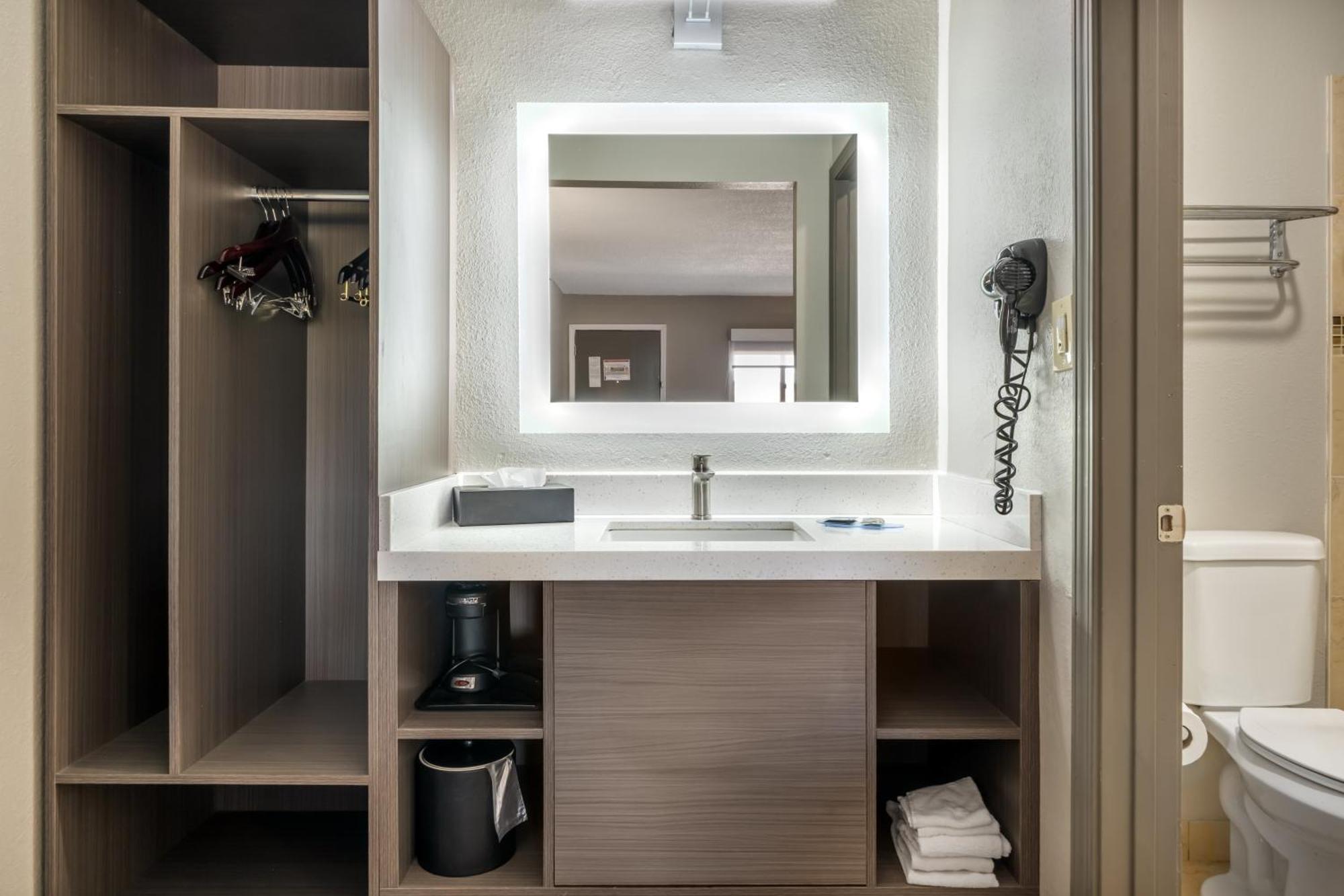 Best Western Green Tree Inn Clarksville  Εξωτερικό φωτογραφία